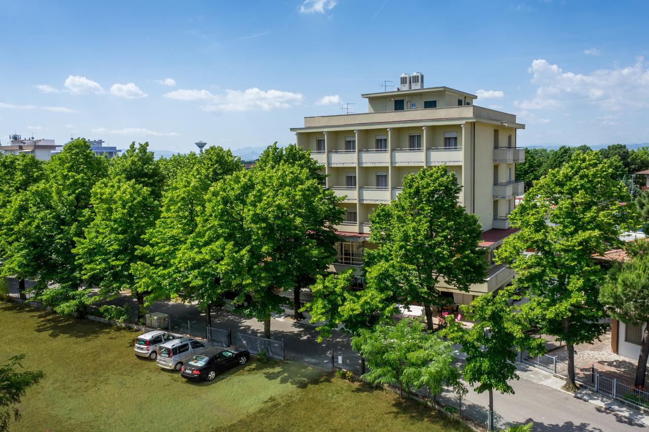 Hotel Gattuccio Cesenatico Exterior photo